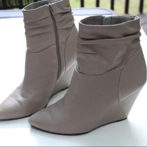 Seychelles wedge booties